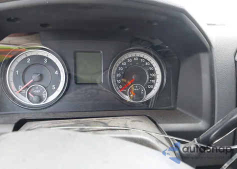 2017 Ram 2500 Tradesman 4X4 6'4 Box z USA, uszkodzony, nr VIN 3C6UR5CL4HG749280